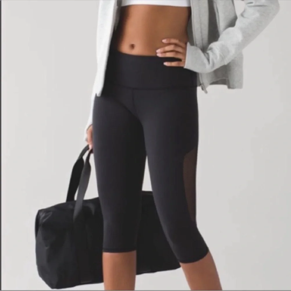 Lululemon Athletica Black crop Leggings Stretchy Performance XS